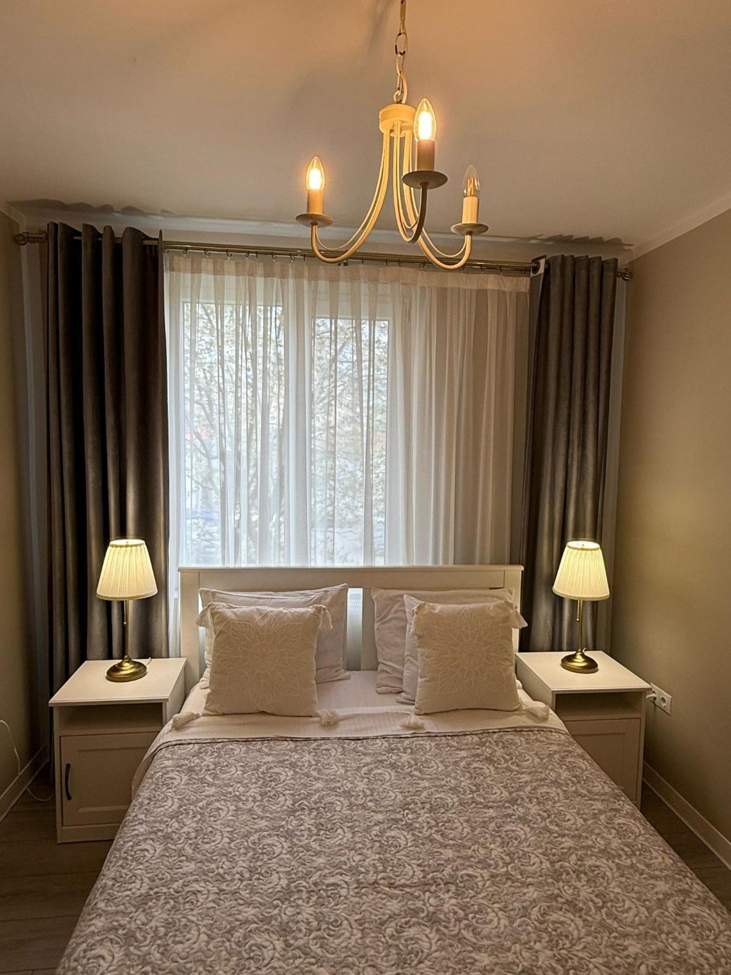 Roshen Apartament's *